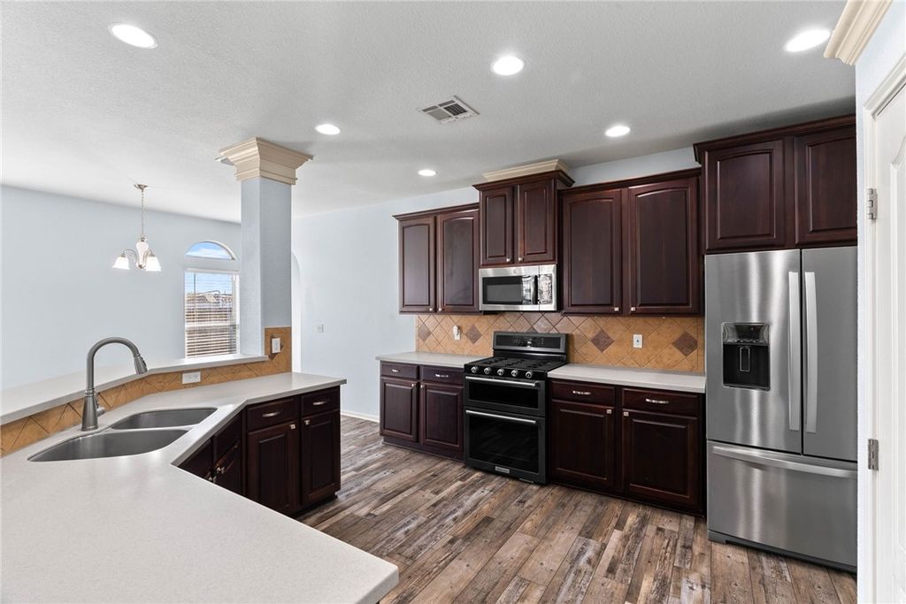 3033 Las Brisas St, Corpus Christi, TX 78414 — photo 5
