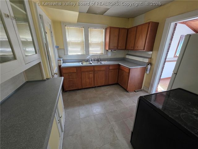 1343 13th Street, Huntington, WV 25701