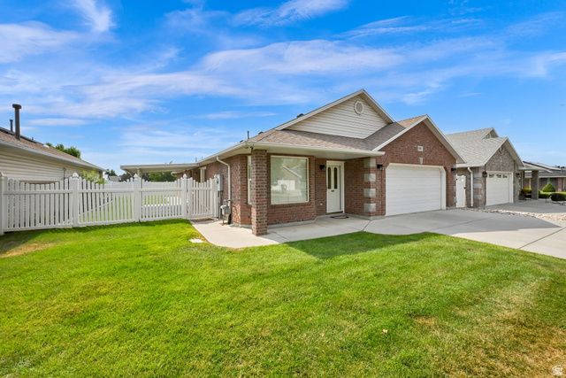 1661 N 865 W, Clinton, UT 84015