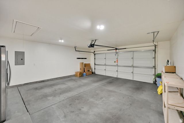 1661 N 865 W, Clinton, UT 84015
