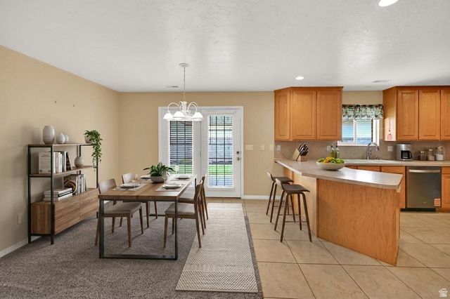1661 N 865 W, Clinton, UT 84015