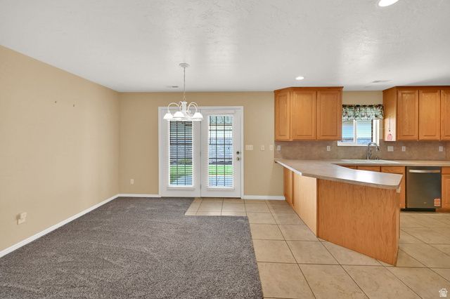 1661 N 865 W, Clinton, UT 84015