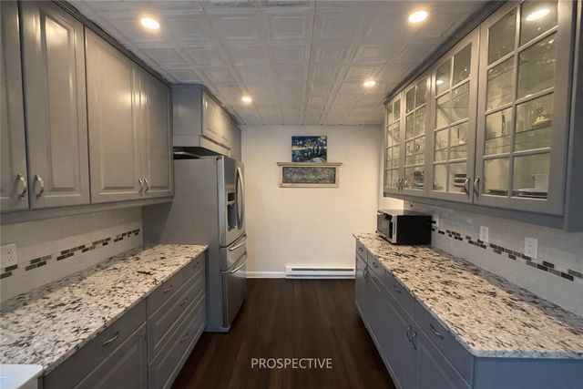 708 Jefferson Dr, Ross Twp, PA 15229