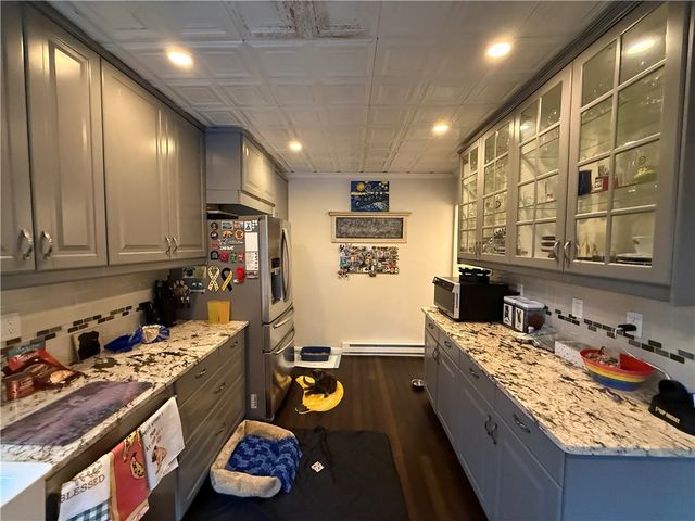 708 Jefferson Dr, Ross Twp, PA 15229