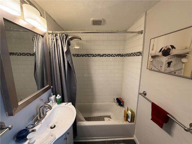 708 Jefferson Dr, Ross Twp, PA 15229