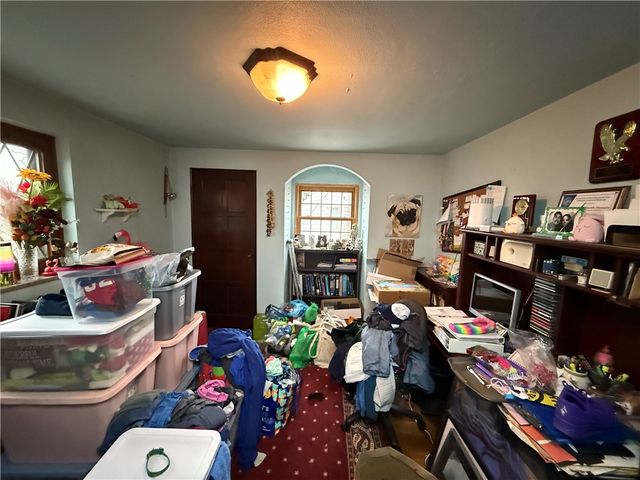 708 Jefferson Dr, Ross Twp, PA 15229