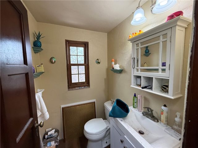 708 Jefferson Dr, Ross Twp, PA 15229