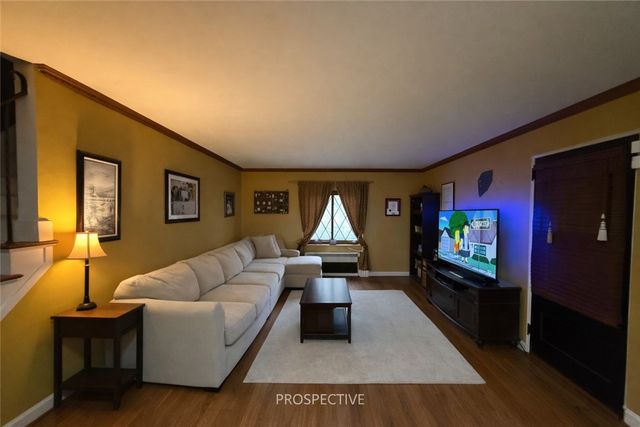 708 Jefferson Dr, Ross Twp, PA 15229