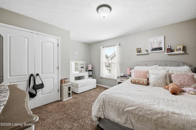 11114 Pebble Trace, Louisville, KY 40229