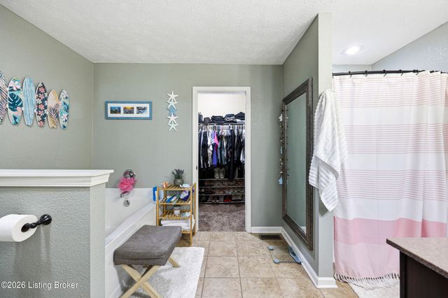 11114 Pebble Trace, Louisville, KY 40229