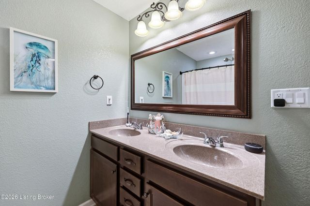 11114 Pebble Trace, Louisville, KY 40229