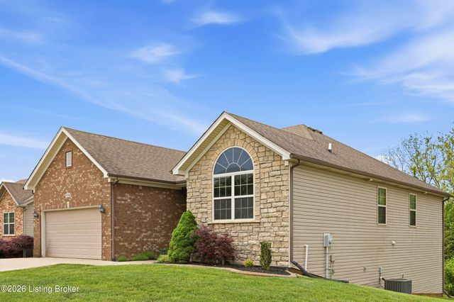 11114 Pebble Trace, Louisville, KY 40229