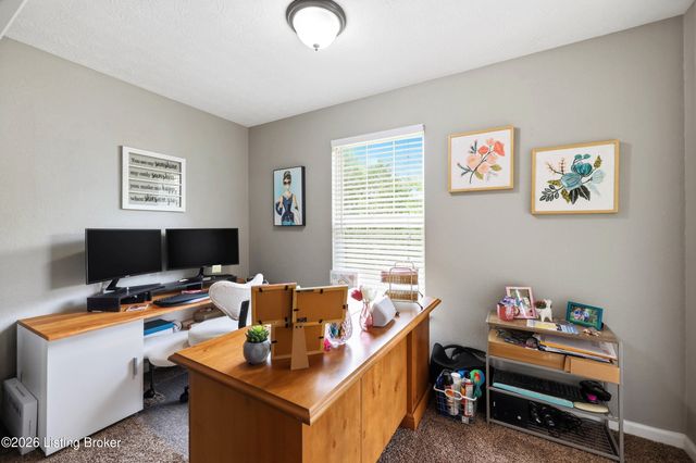11114 Pebble Trace, Louisville, KY 40229