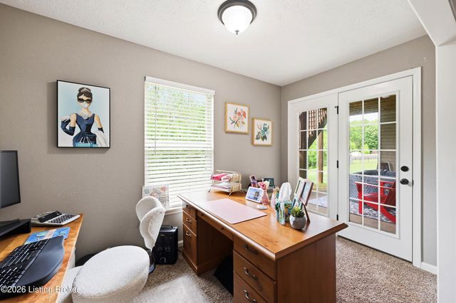 11114 Pebble Trace, Louisville, KY 40229