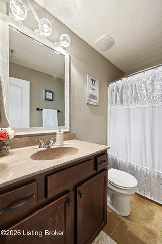 11114 Pebble Trace, Louisville, KY 40229