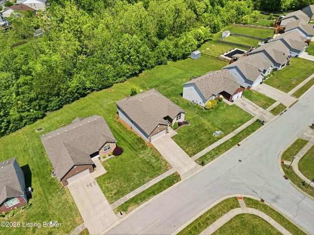 11114 Pebble Trace, Louisville, KY 40229