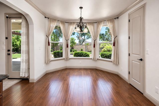 2182 E Carnoustie Avenue, Fresno, CA 93730