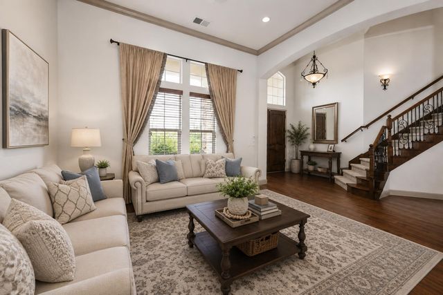 2182 E Carnoustie Avenue, Fresno, CA 93730