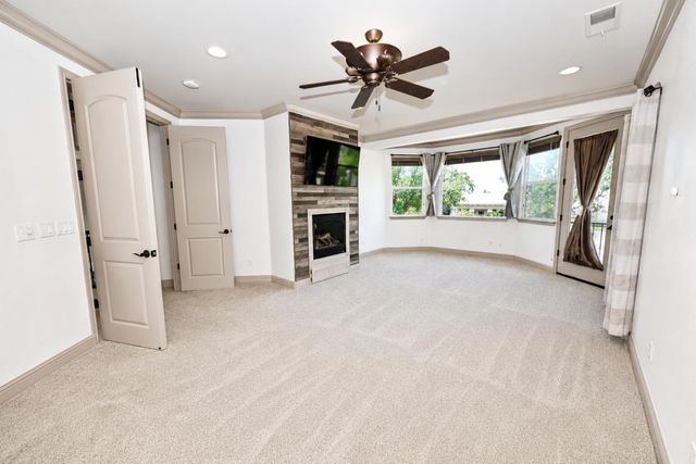 2182 E Carnoustie Avenue, Fresno, CA 93730