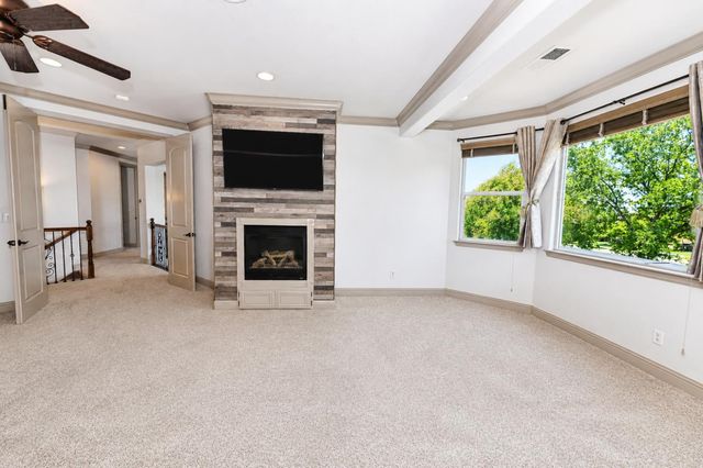 2182 E Carnoustie Avenue, Fresno, CA 93730