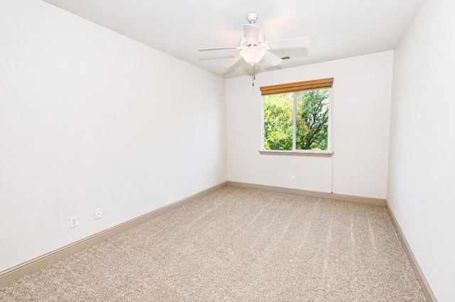 2182 E Carnoustie Avenue, Fresno, CA 93730