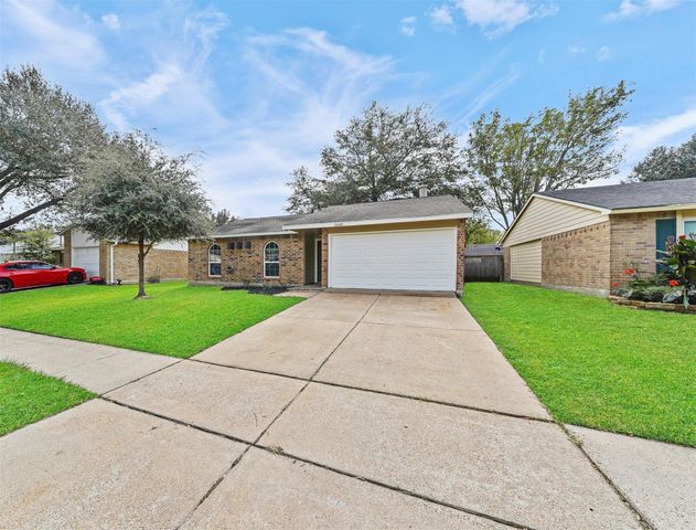 24307 Broken Bow Lane, Hockley, TX 77447
