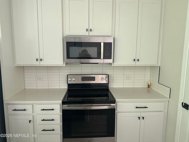 11561 ADMIRALS COVE Drive, Jacksonville, FL 32221
