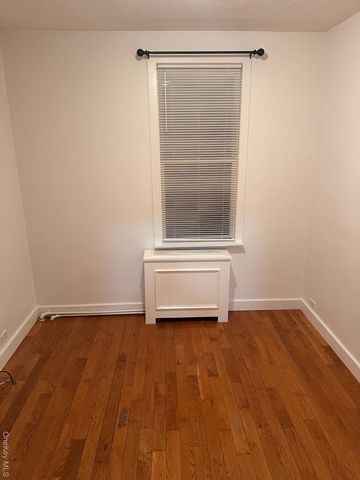 60-34 56th Road 2R, Maspeth, NY 11378