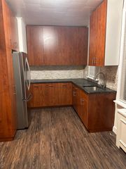 60-34 56th Road 2R, Maspeth, NY 11378