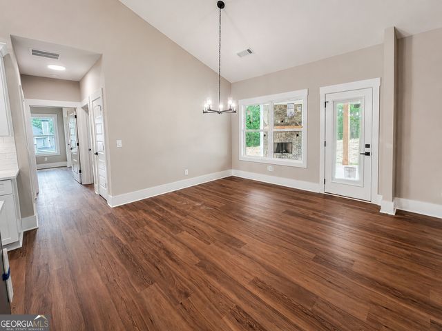 214 Signing Tree Trail, Clarkesville, GA 30523