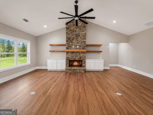 214 Signing Tree Trail, Clarkesville, GA 30523