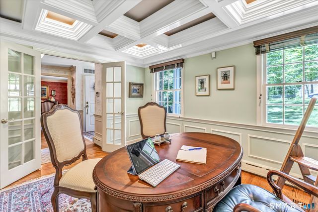 15 Hemlock Hollow Road, Woodbridge, CT 06525