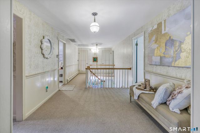 15 Hemlock Hollow Road, Woodbridge, CT 06525