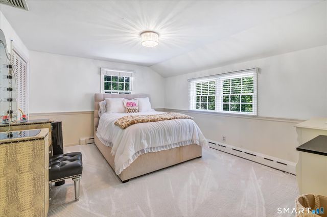 15 Hemlock Hollow Road, Woodbridge, CT 06525