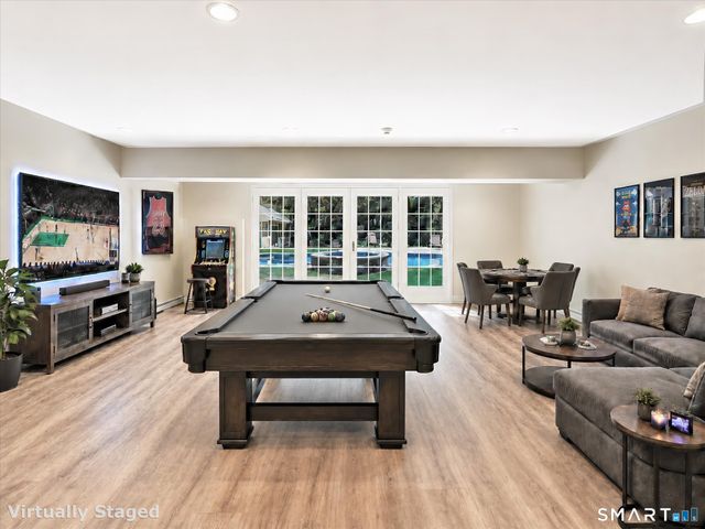 15 Hemlock Hollow Road, Woodbridge, CT 06525