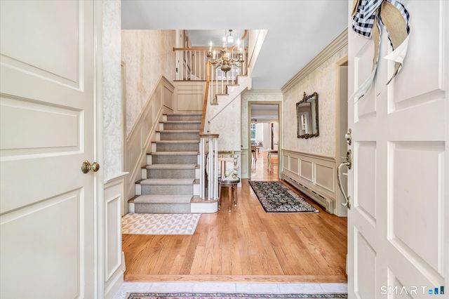 15 Hemlock Hollow Road, Woodbridge, CT 06525