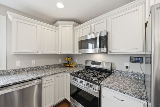 208 Aspen Drive NE, Bondurant, IA 50035