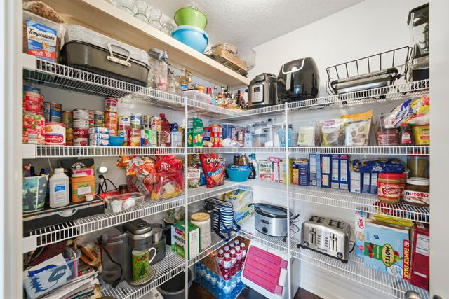 208 Aspen Drive NE, Bondurant, IA 50035