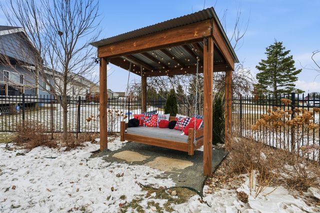 208 Aspen Drive NE, Bondurant, IA 50035