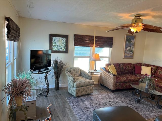 919 CORTINA BOULEVARD, Venice, FL 34285