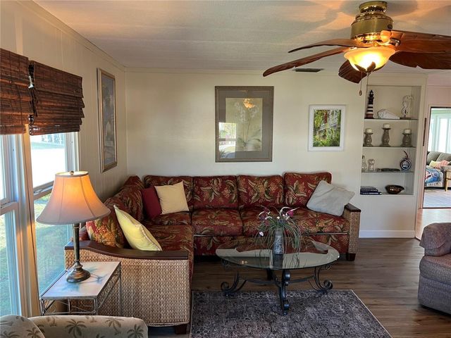 919 CORTINA BOULEVARD, Venice, FL 34285