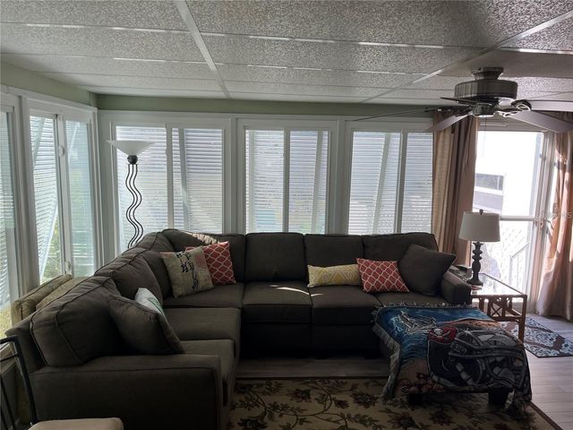 919 CORTINA BOULEVARD, Venice, FL 34285