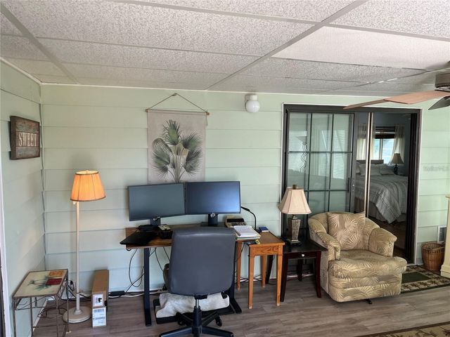 919 CORTINA BOULEVARD, Venice, FL 34285