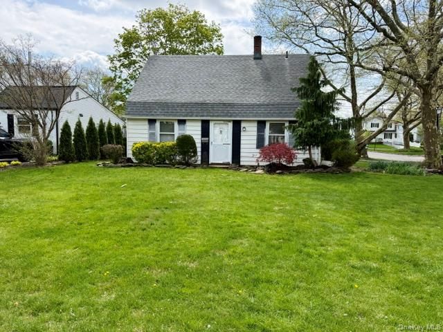 256 Curtis Avenue, Carle Place, NY 11514