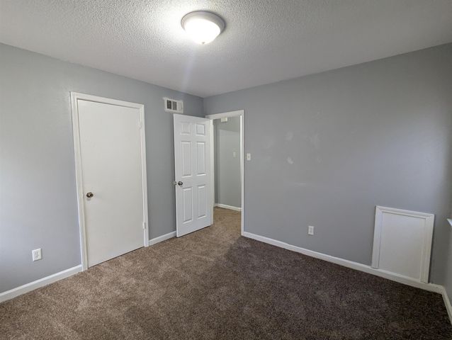 5096 BELFAST DR, Memphis, TN 38127