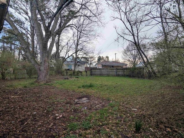 5096 BELFAST DR, Memphis, TN 38127