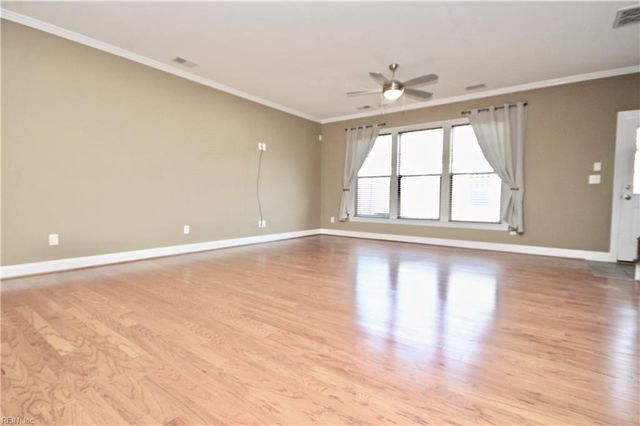 559 Mill Creek PW, Chesapeake, VA 23323