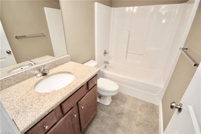 559 Mill Creek PW, Chesapeake, VA 23323