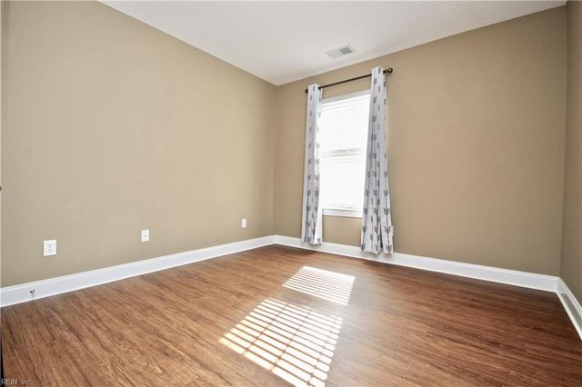 559 Mill Creek PW, Chesapeake, VA 23323