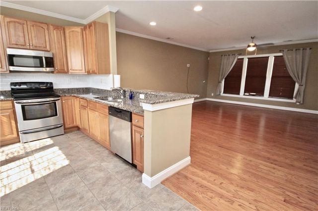559 Mill Creek PW, Chesapeake, VA 23323